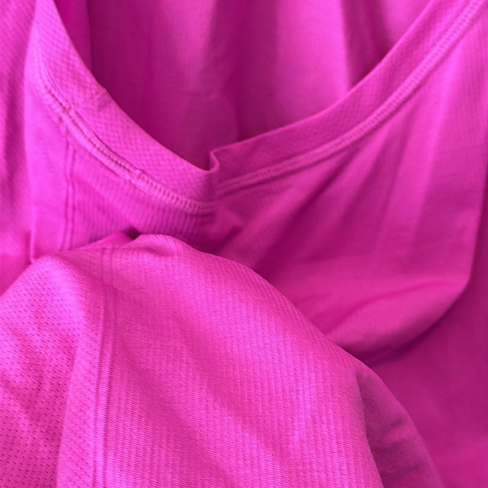 NWT - Fabletics Performance Seamless Racerback Tank - Picture 8 of 9